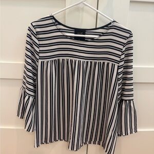 W5 Black and White Boxy Ruffled Blouse size medium